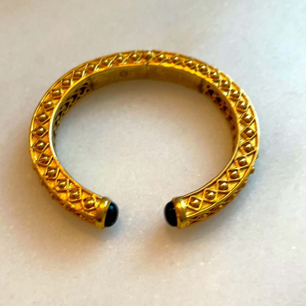 Julie Vos cuff bracelet with black tips
